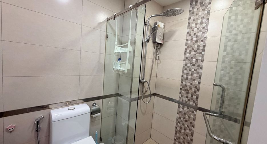 For rent 2 bedrooms apartment in Bang Lamung, Chonburi