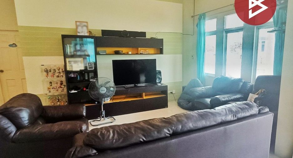 For sale 3 ベッドルーム house in Sattahip, Chonburi