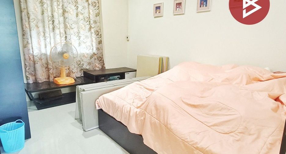 For sale 3 ベッドルーム house in Sattahip, Chonburi