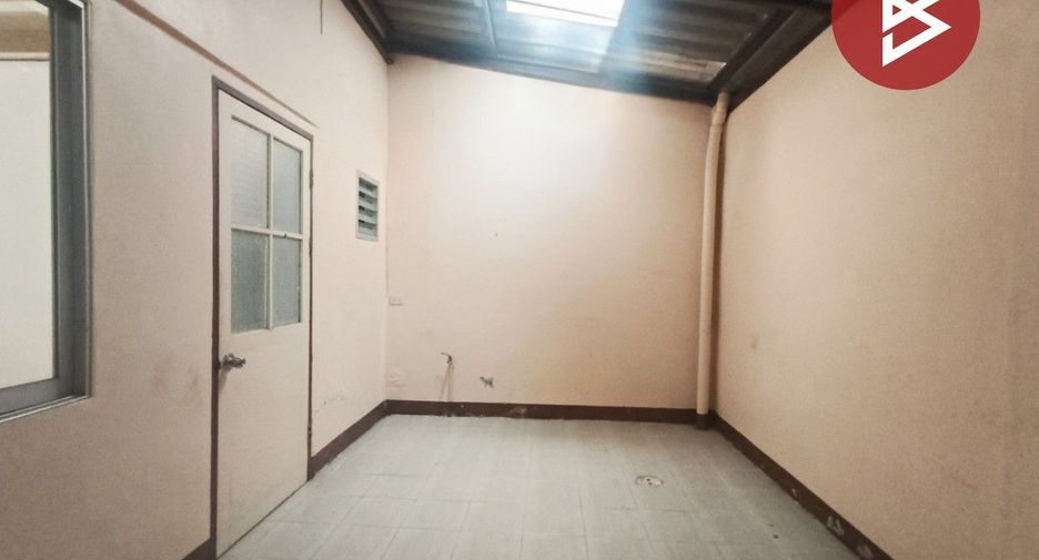 出售 2 卧室 联排别墅 在 Mueang Samut Prakan, Samut Prakan