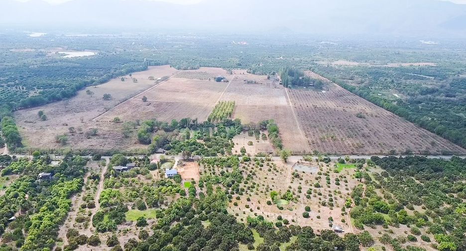 Terreno en venta en Chom Thong, Chiang Mai