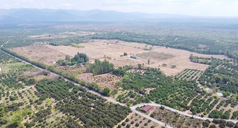 Terreno en venta en Chom Thong, Chiang Mai