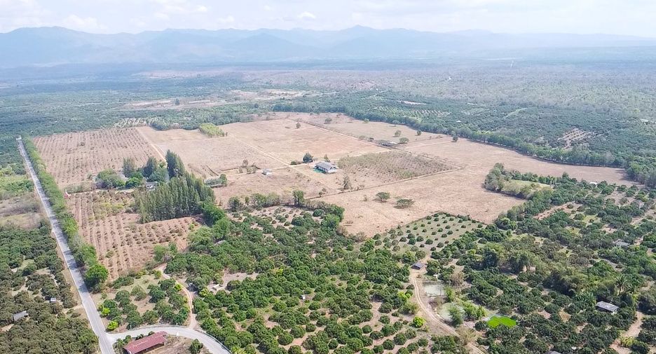 Terreno en venta en Chom Thong, Chiang Mai