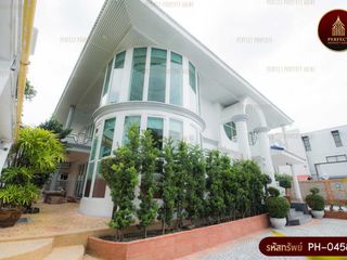 Villa zum Kauf mit 4 Zimmer in Bang Kapi, Bangkok