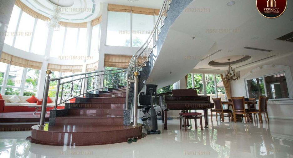 Villa zum Kauf mit 4 Zimmer in Bang Kapi, Bangkok