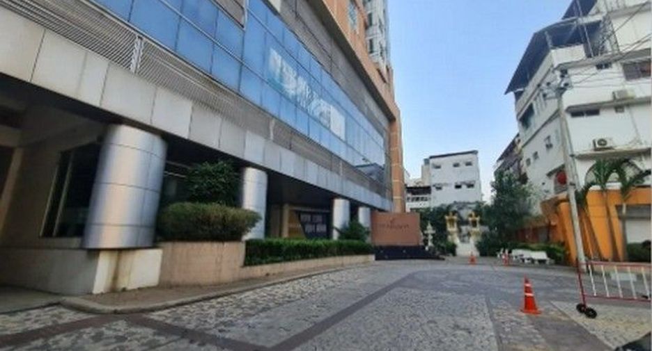 For sale 1 bed condo in Bang Kapi, Bangkok