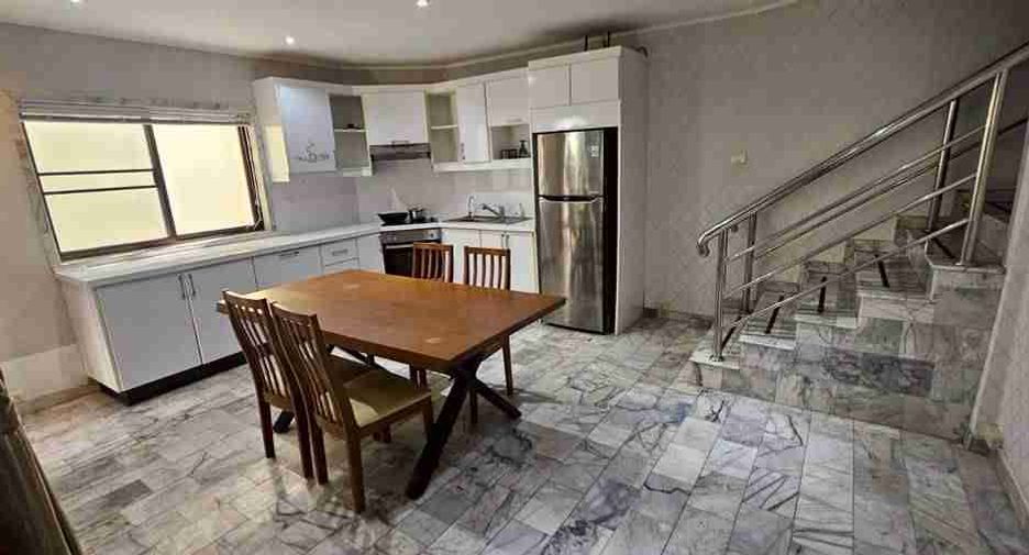 For sale 3 bedrooms house in Bang Lamung, Chonburi