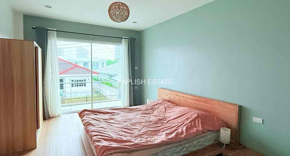 Villa zur Miete und zum Kauf mit 6 Zimmer in Bang Lamung, Chonburi