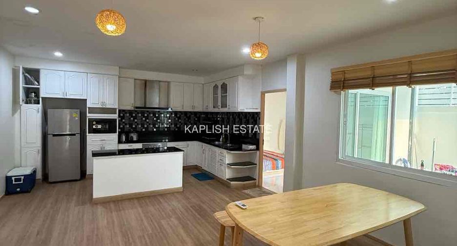 Villa zur Miete und zum Kauf mit 6 Zimmer in Bang Lamung, Chonburi