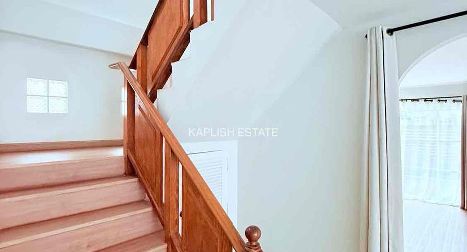 Villa zur Miete und zum Kauf mit 6 Zimmer in Bang Lamung, Chonburi