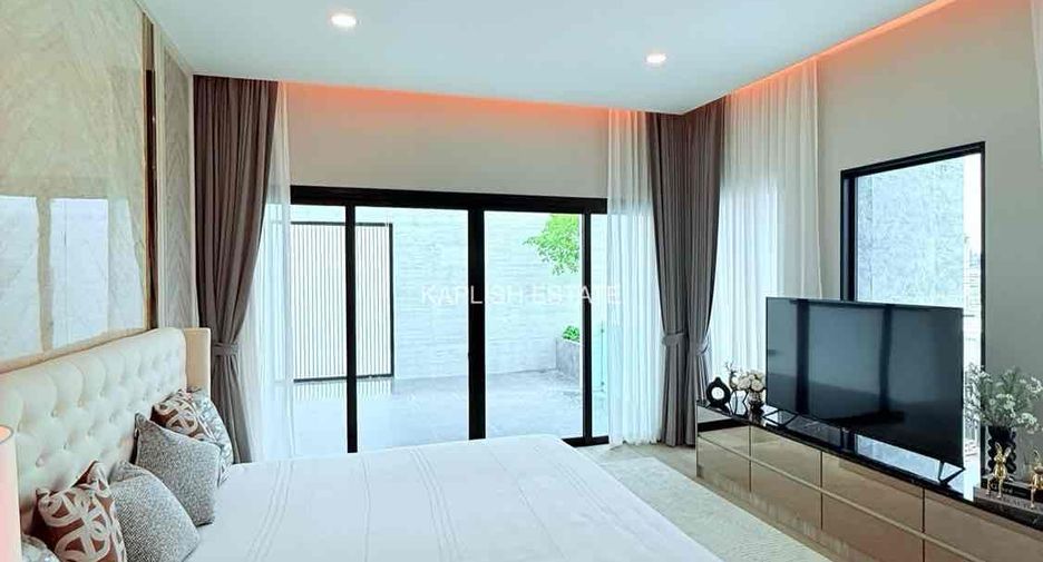 For sale 4 bedrooms villa in Bang Lamung, Chonburi