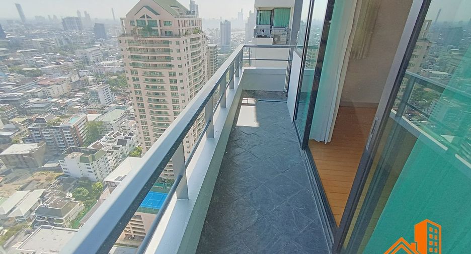 À vendre 3 chambres condo à Sathon, Bangkok