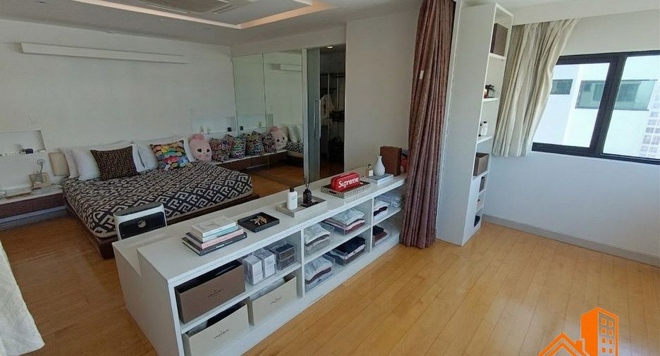 À vendre 3 chambres condo à Sathon, Bangkok