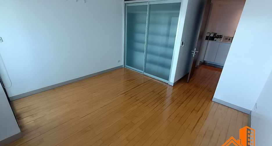 À vendre 3 chambres condo à Sathon, Bangkok