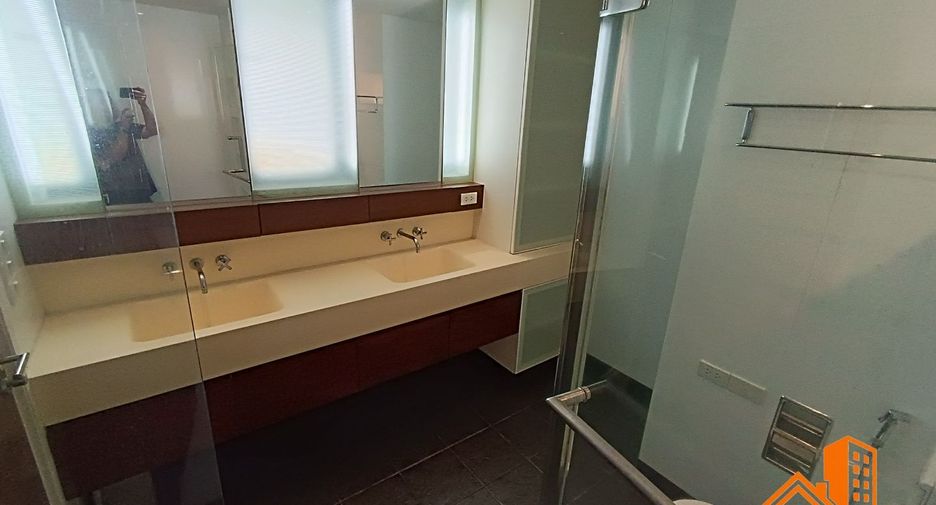 À vendre 3 chambres condo à Sathon, Bangkok