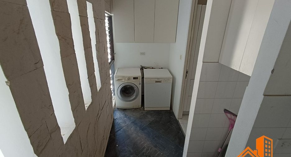 À vendre 3 chambres condo à Sathon, Bangkok