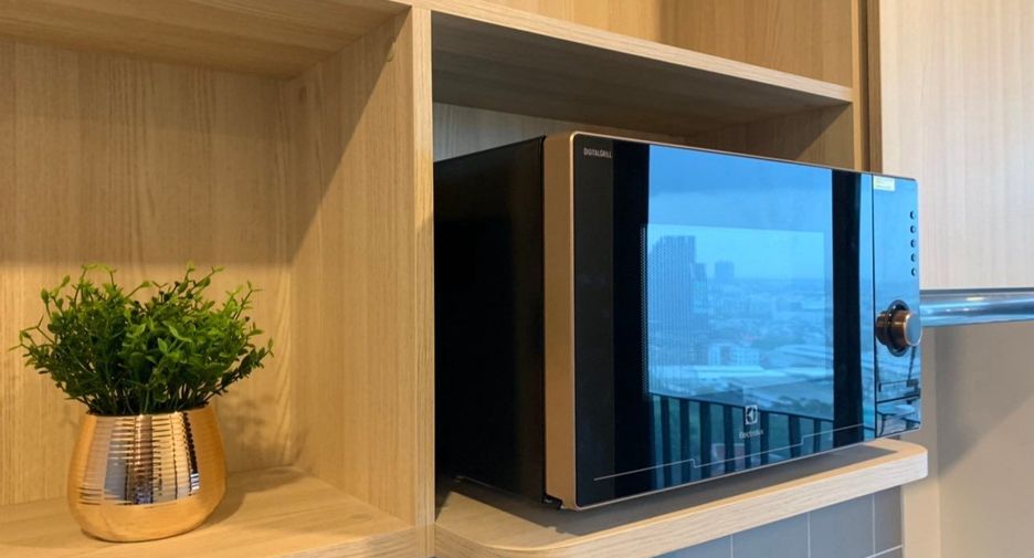 For rent 2 bedrooms condo in Bang Na, Bangkok