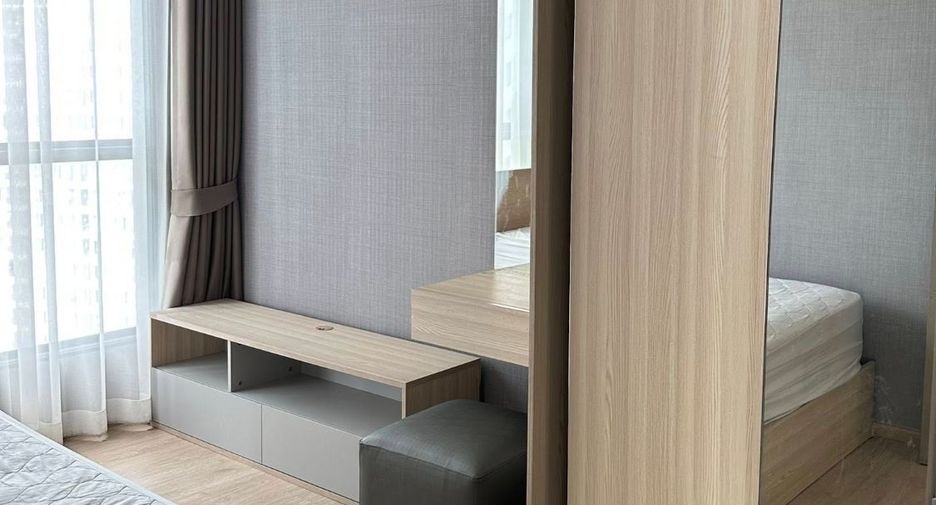 For rent 2 bedrooms condo in Bang Na, Bangkok