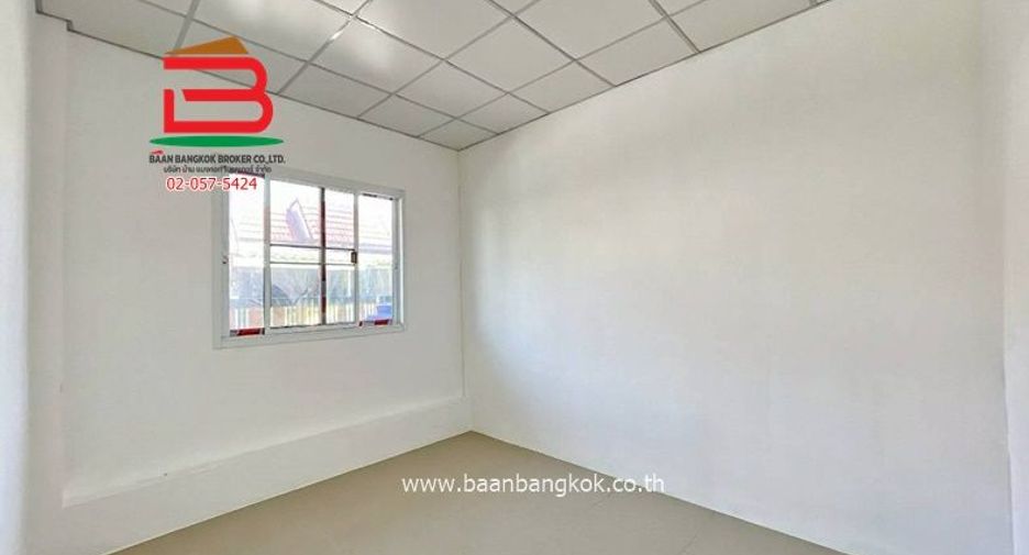 For sale 3 bedrooms townhouse in Thanyaburi, Pathum Thani