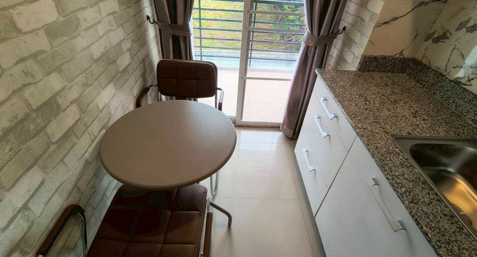 For sale 1 Beds condo in Si Racha, Chonburi