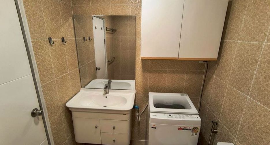 For sale 1 Beds condo in Si Racha, Chonburi