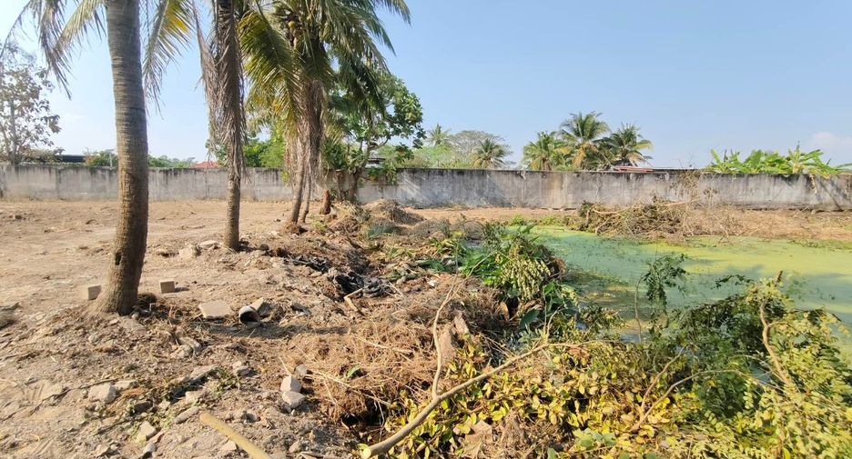 Terreno en venta en Saraphi, Chiang Mai