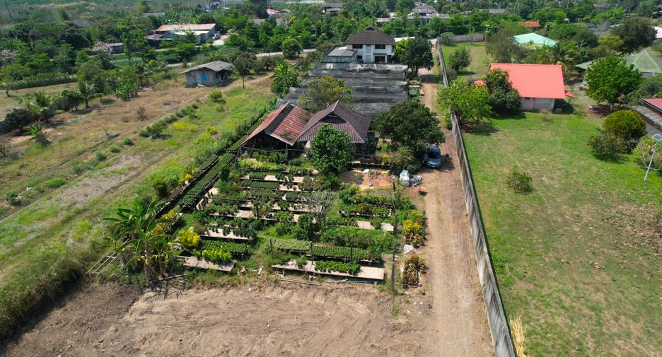 Terreno en venta en Saraphi, Chiang Mai