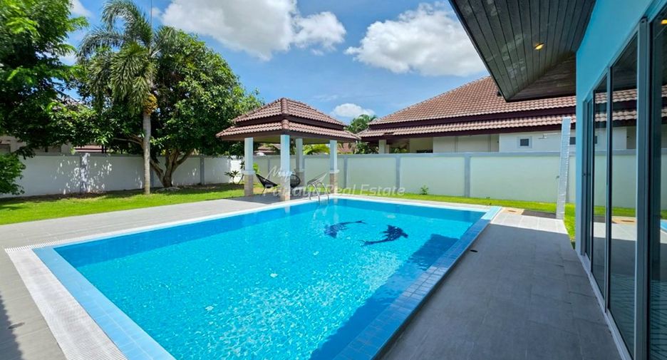 For sale 3 bedrooms villa in Bang Lamung, Chonburi