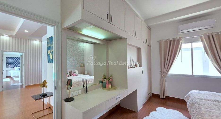 For sale 3 bedrooms villa in Bang Lamung, Chonburi