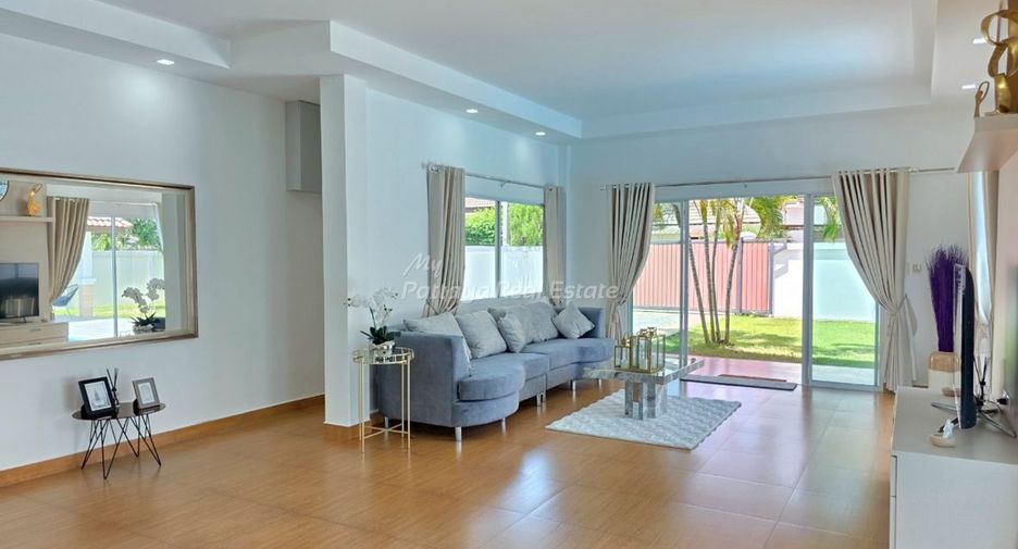 For sale 3 bedrooms villa in Bang Lamung, Chonburi