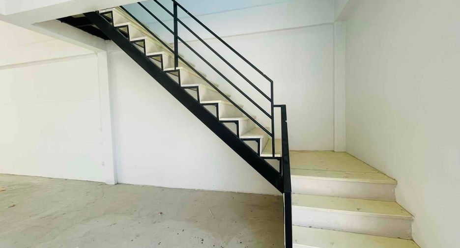 For rent 1 bed warehouse in Bang Lamung, Chonburi