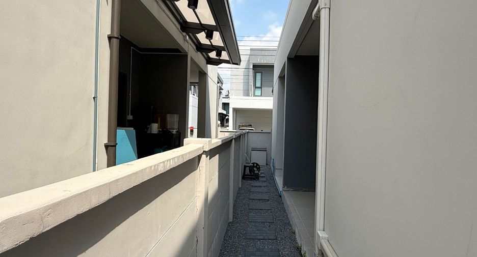 出售 4 卧室 独立屋 在 Bang Phli, Samut Prakan
