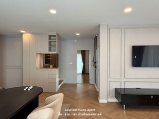 Casa en venta de 4 habitaciones en Bang Phli, Samut Prakan