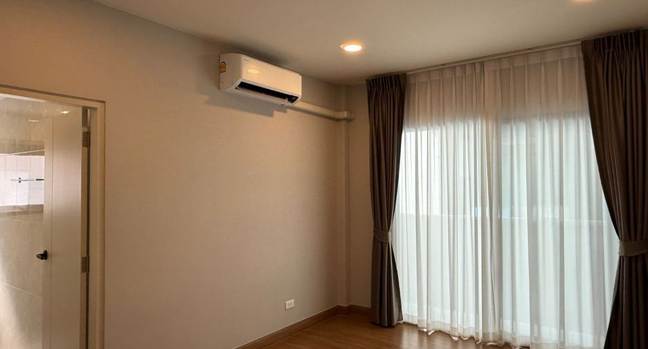 出售 4 卧室 独立屋 在 Bang Phli, Samut Prakan