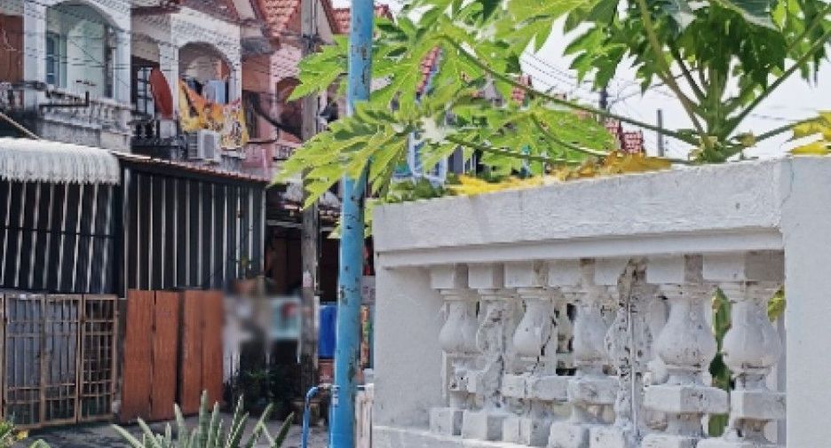 Casa adosada en venta de 2 habitaciones en Bang Bo, Samut Prakan
