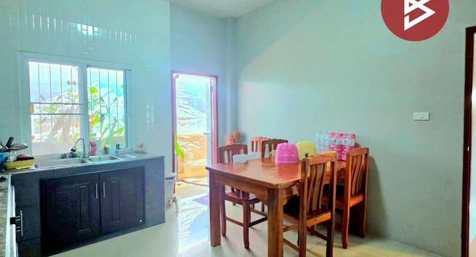 À vendre 3 chambres maison à Ban Bueng, Chonburi