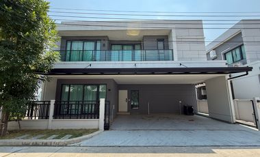 Casa en alquiler de 4 habitaciones en Bang Phli, Samut Prakan