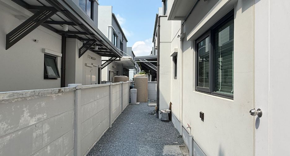 ให้เช่า 4 ห้องนอน บ้านเดี่ยว ใน บางพลี, สมุทรปราการ