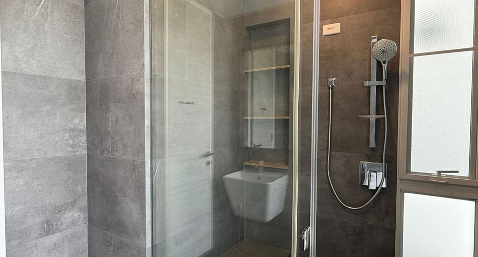 For sale 4 bedrooms house in Bang Phli, Samut Prakan