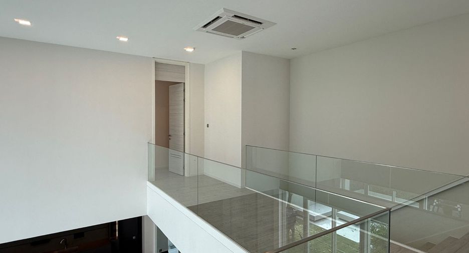 For sale 4 bedrooms house in Bang Phli, Samut Prakan