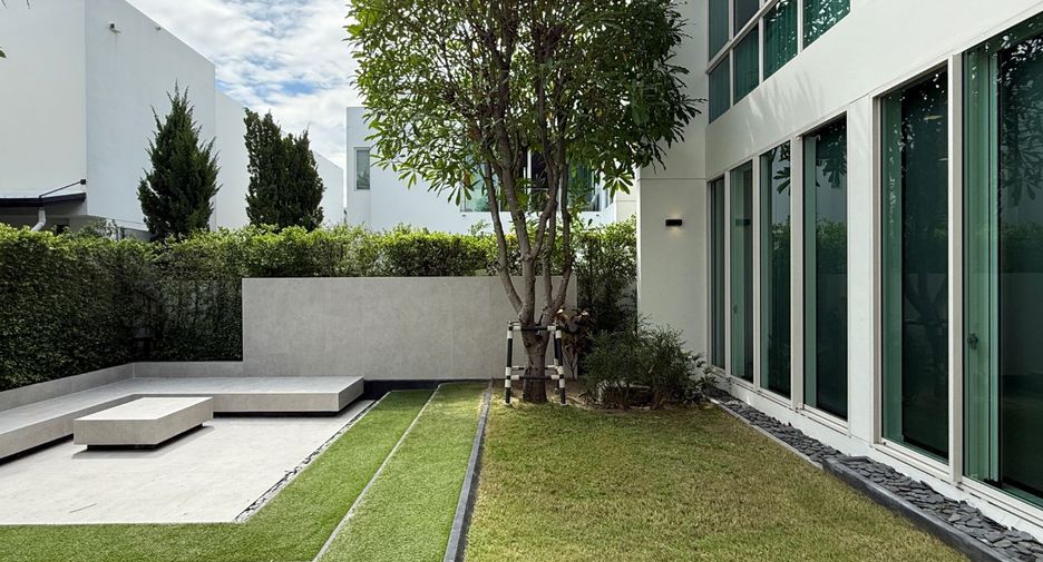 For sale 4 bedrooms house in Bang Phli, Samut Prakan