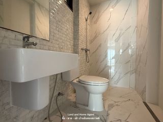 For sale 4 bedrooms house in Prawet, Bangkok