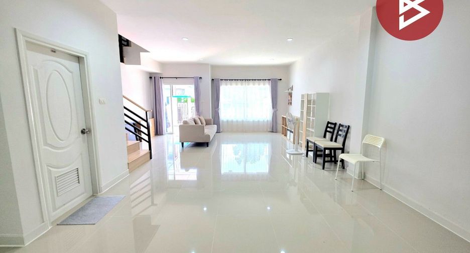 Reihenhaus zum Kauf mit 3 Zimmer in Si Racha, Chonburi