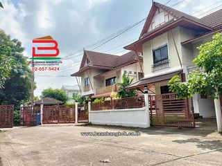 For sale 3 bedrooms house in Don Mueang, Bangkok