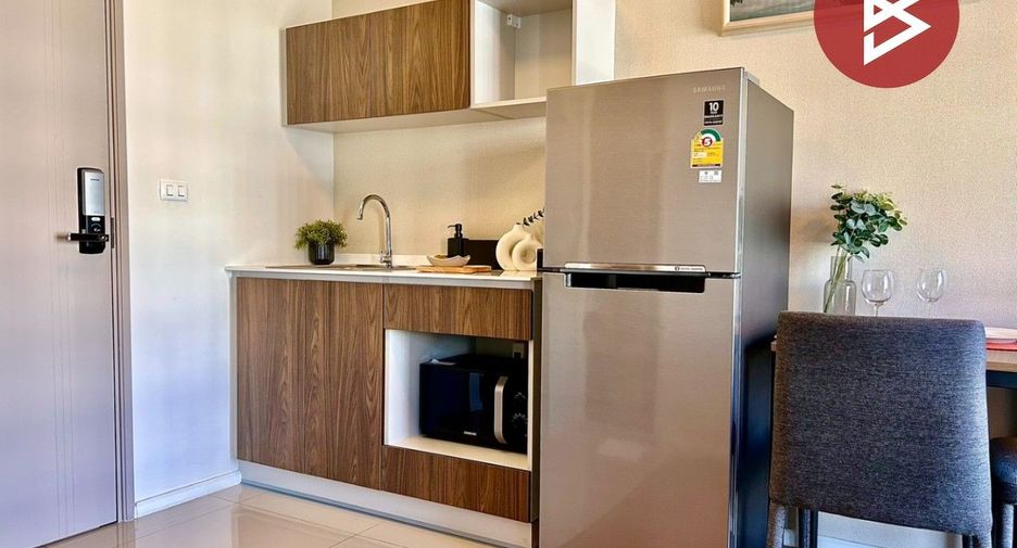 For sale 1 bed condo in Si Racha, Chonburi