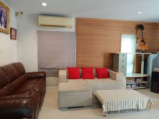 For sale 3 bedrooms house in Bang Kapi, Bangkok