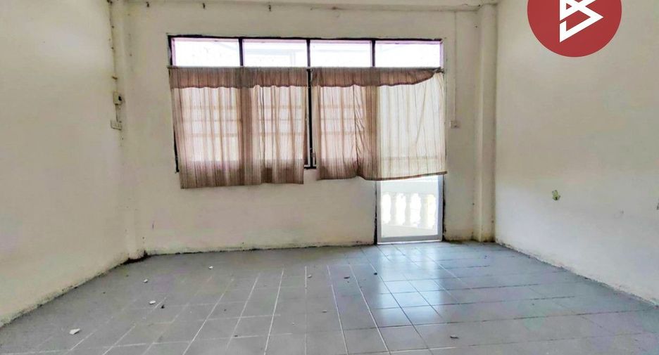For sale 3 bedrooms retail Space in Chom Thong, Bangkok