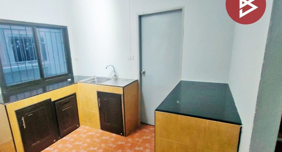 For sale 2 bedrooms townhouse in Mueang Chachoengsao, Chachoengsao