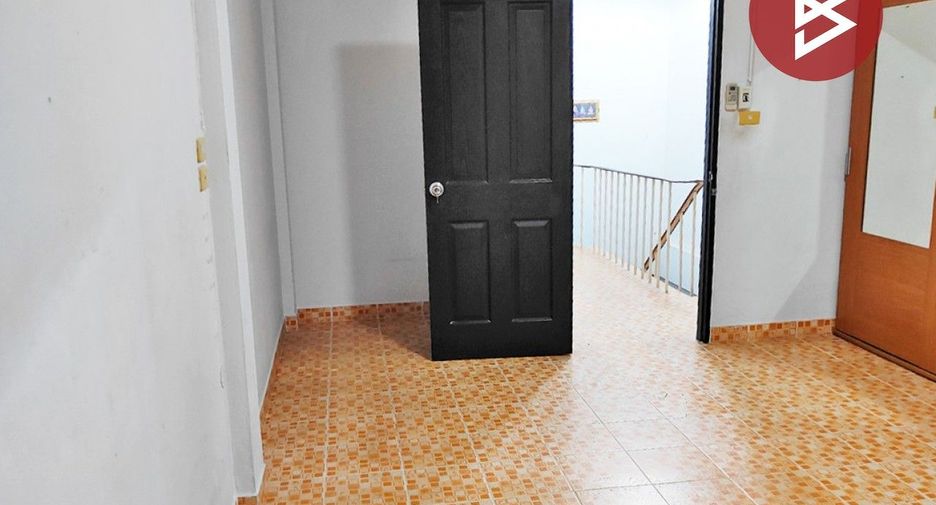 For sale 2 bedrooms townhouse in Mueang Chachoengsao, Chachoengsao