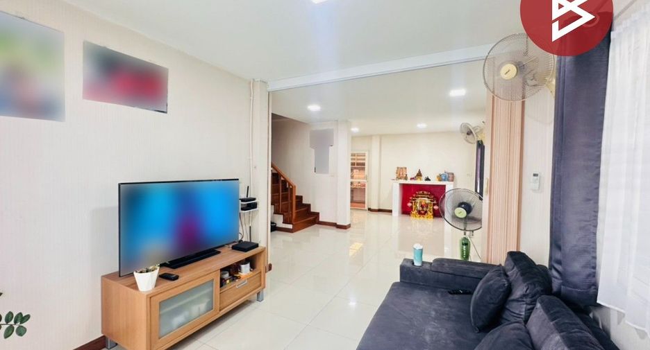 Casa en venta de 3 habitaciones en Phutthamonthon, Nakhon Pathom